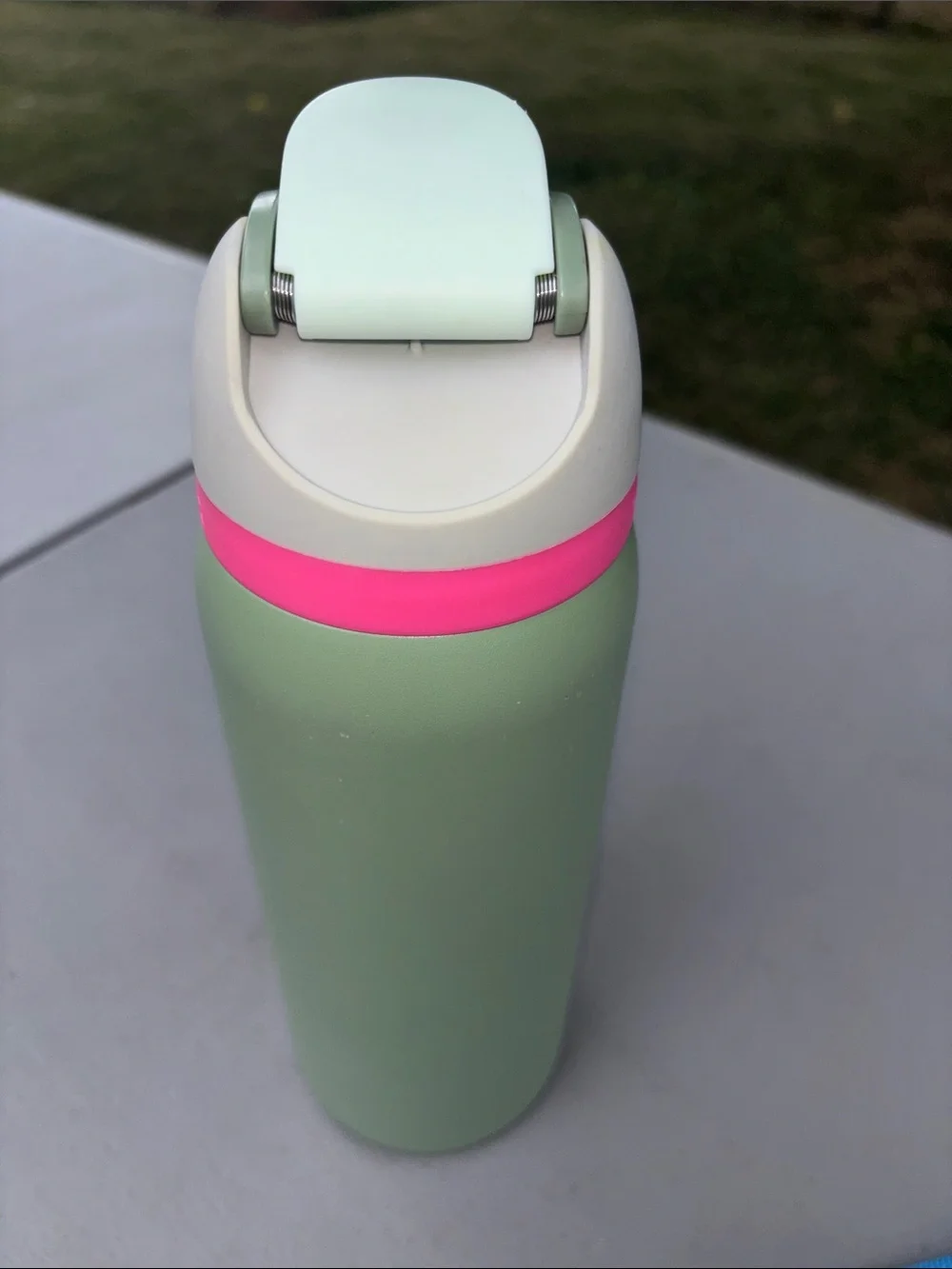 Owala Mint Green Stainless Bottle with Pink Accent. Water bottle 32 Oz